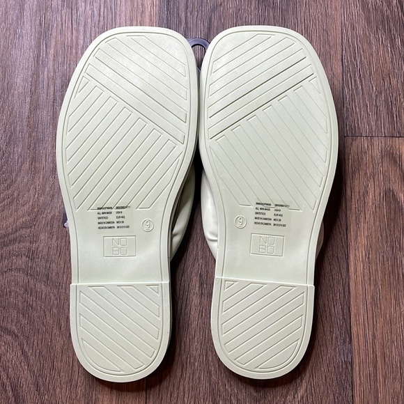 No Boundaries Pastel Green Puffy Memory Foam Flip Flop - Picture 3 of 3